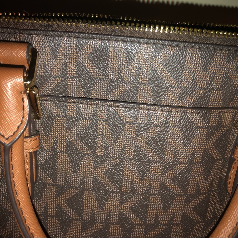 michael kors satchel - Picture 5 of 6